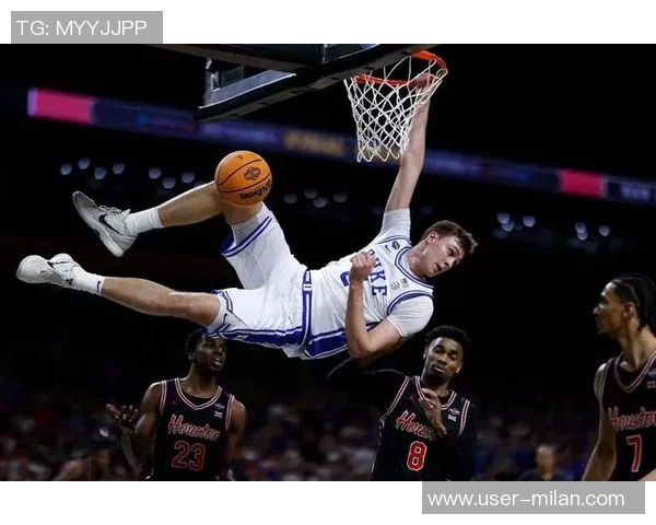 弗拉格再创佳绩得分2018岁球员中老詹14次领先他仍有机会反超