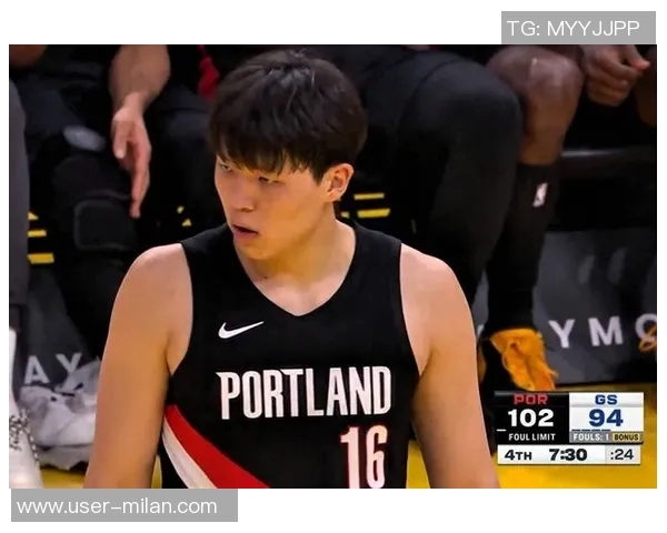 杨瀚森首秀遭隔扣五分钟教练称这是他成长的重要起点 杨瀚森首秀遭隔扣五分钟教练称这是他成长的重要起点