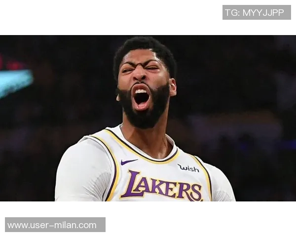 浓眉称赞弗拉格学习能力强助其适应比赛节奏并做出正确决策